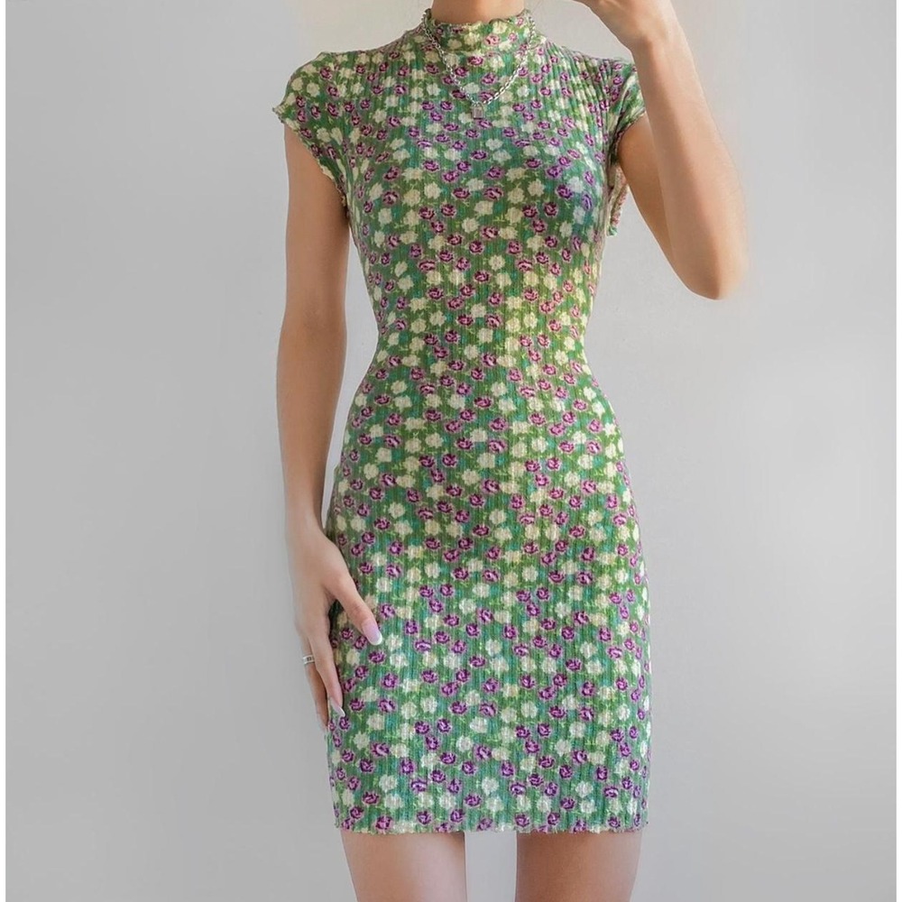 Urban‎ Outfitters Green Floral Bodycon Ribbed Dress Lettuce Hem Size Large